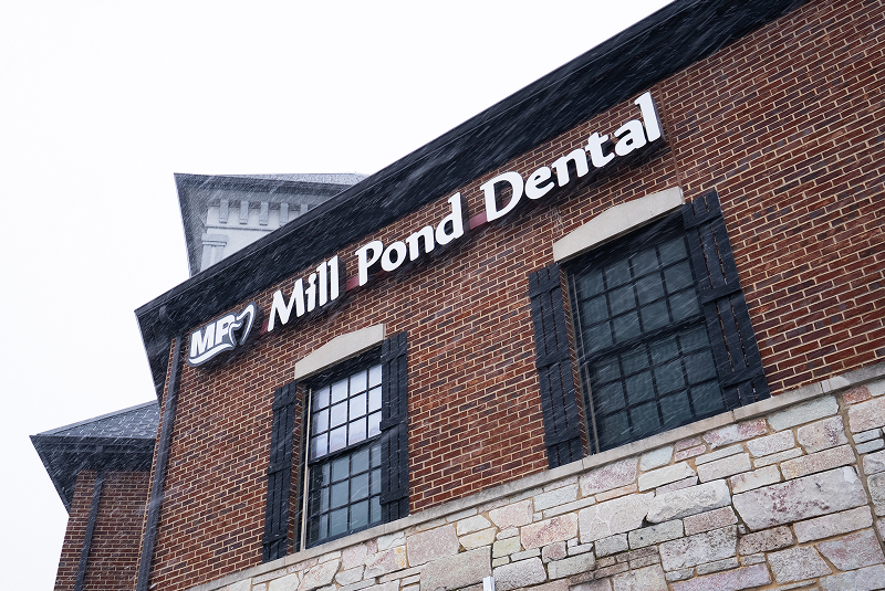 Exterior of Mill Pond Dental office building in Mokena, IL