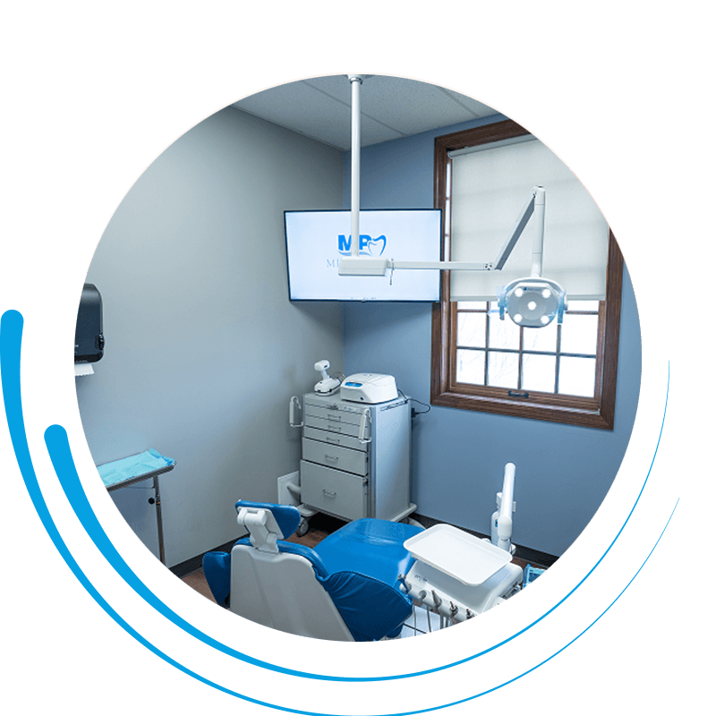 exam-room-with-screen-white-top